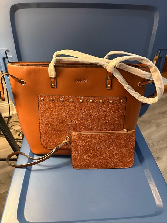 Icolrae Handbags - NWT ICOLRAE Cognac Brown Embossed Tooled Tote Bag & Wristlet Set Boho